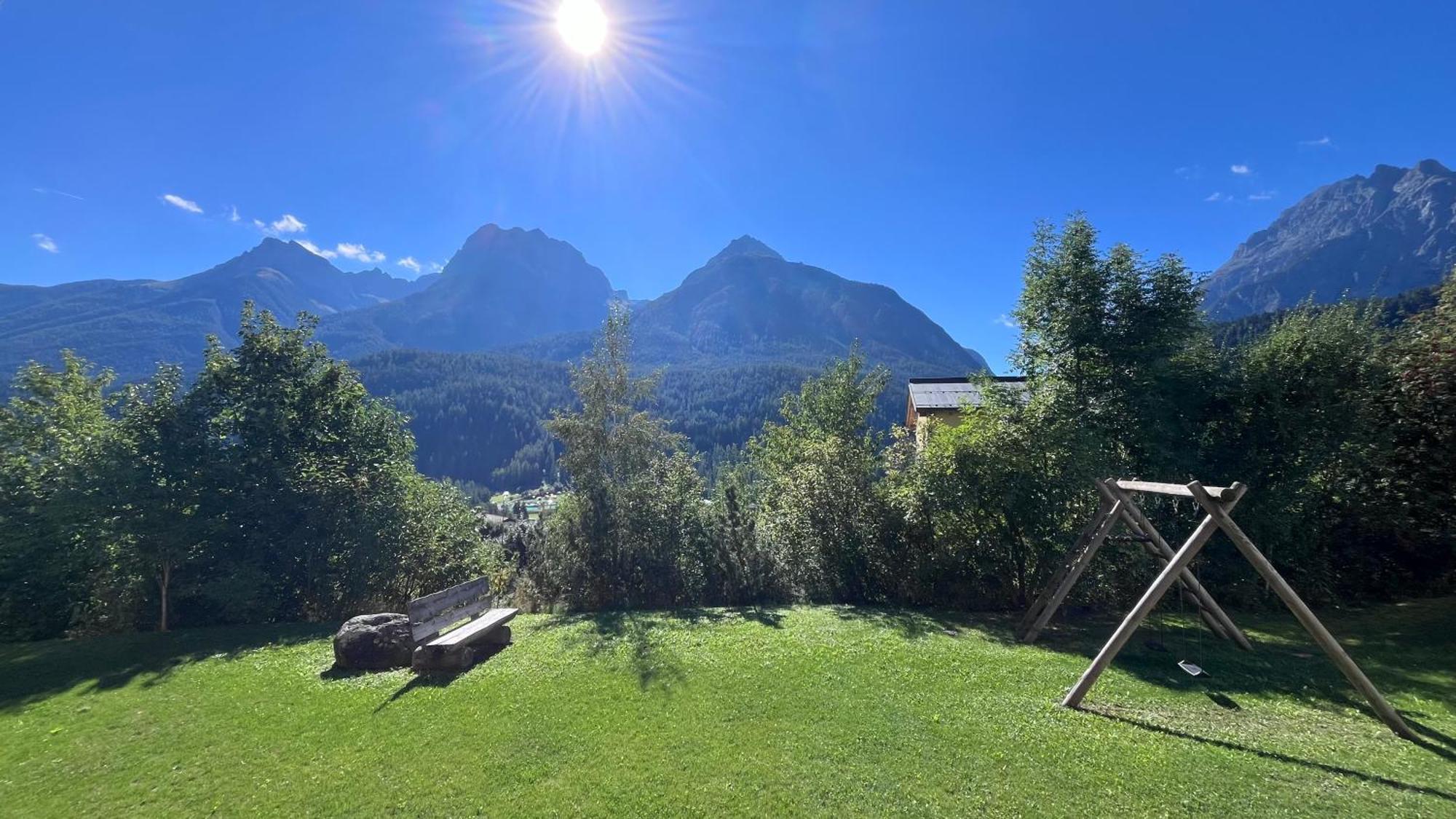 Aaa Chalet Allegra Rojo With Mountain View سكول المظهر الخارجي الصورة